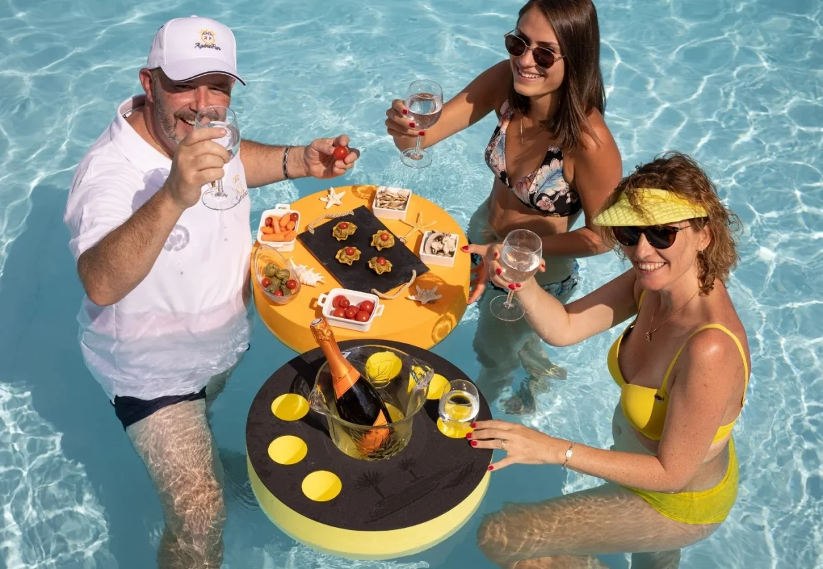 ApéroFun les bars flottants pour des Apéros réussis
